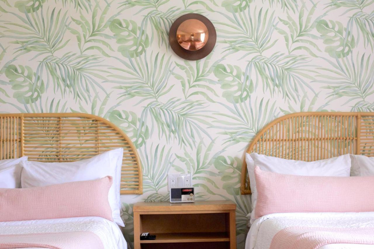 The June Motel, Prince Edward County Picton Ngoại thất bức ảnh